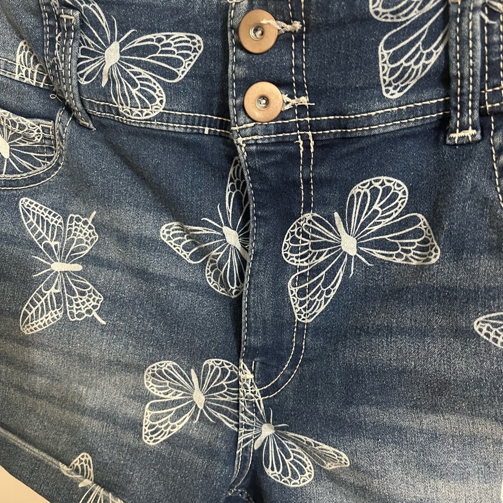 🩵 XXL Butterfly Shorts no boundaries shorts - Picture 5 of 11